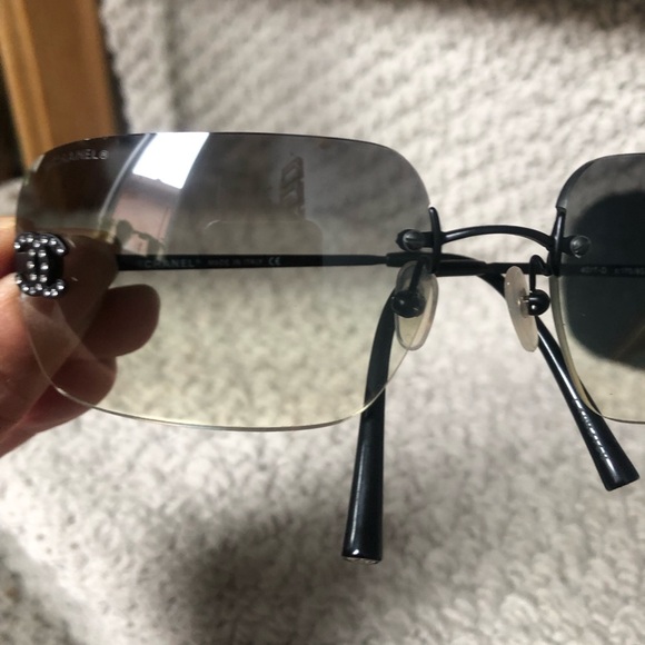 Chanel sunglasses - Picture 2 of 10